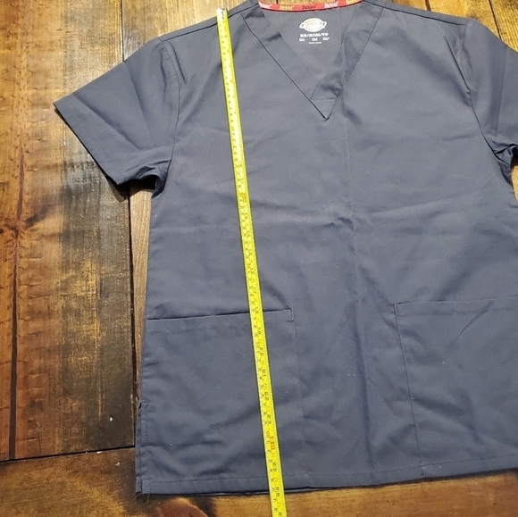 NWT DICKIES - gark grey charcoal Scrub top XS NEW - Picture 5 of 11